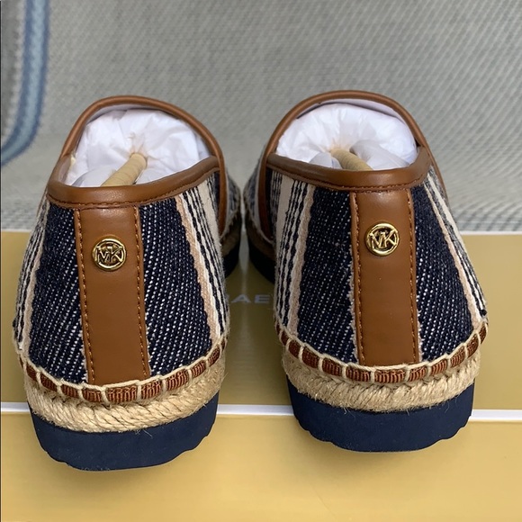 MICHAEL KORS MATHILDE ESPADRILLE CANVAS NAVY MULTI - Picture 10 of 16
